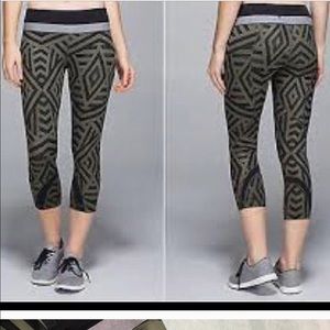 Lululemon cropped leggings size 4!!!